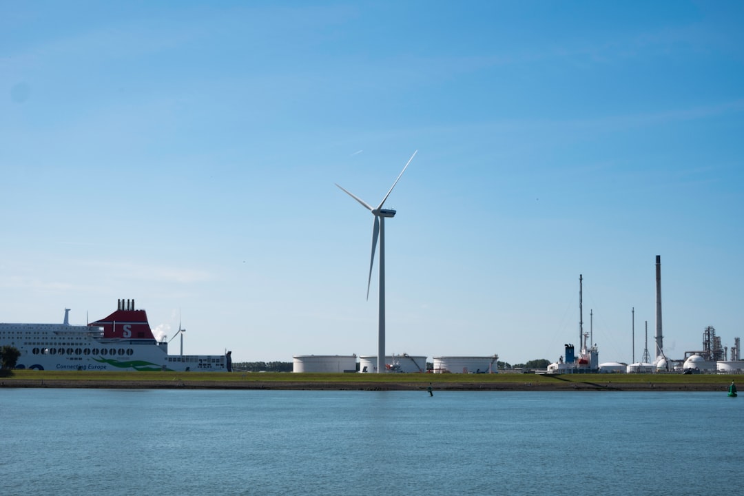 EU Backs €103 Million Dutch Scheme for Methanol and Hydrogen Shipping